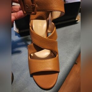 NINE WEST size 8.5 Dark Natural